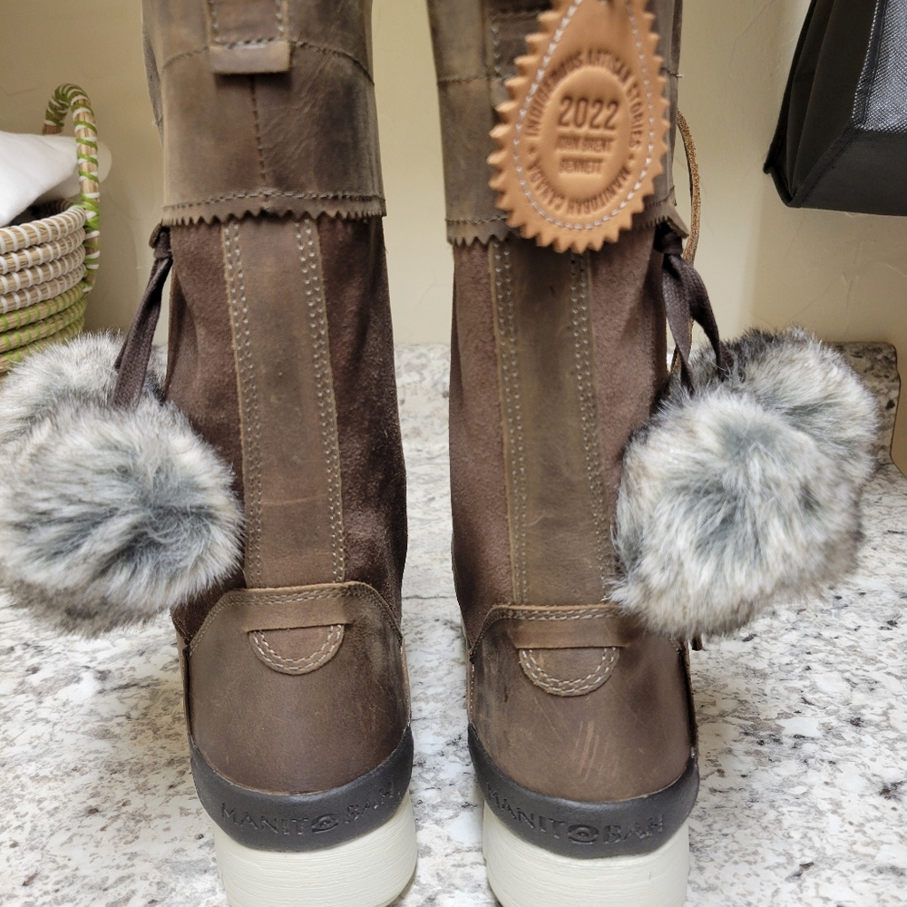 New Manitobah Mukluk Waterproof Pacific Fur-Trimmed Winter Boots 8 - Picture 8 of 11